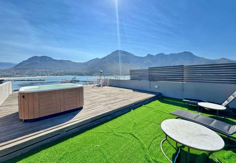 2 Bedroom Property for Sale in Hout Bay Western Cape